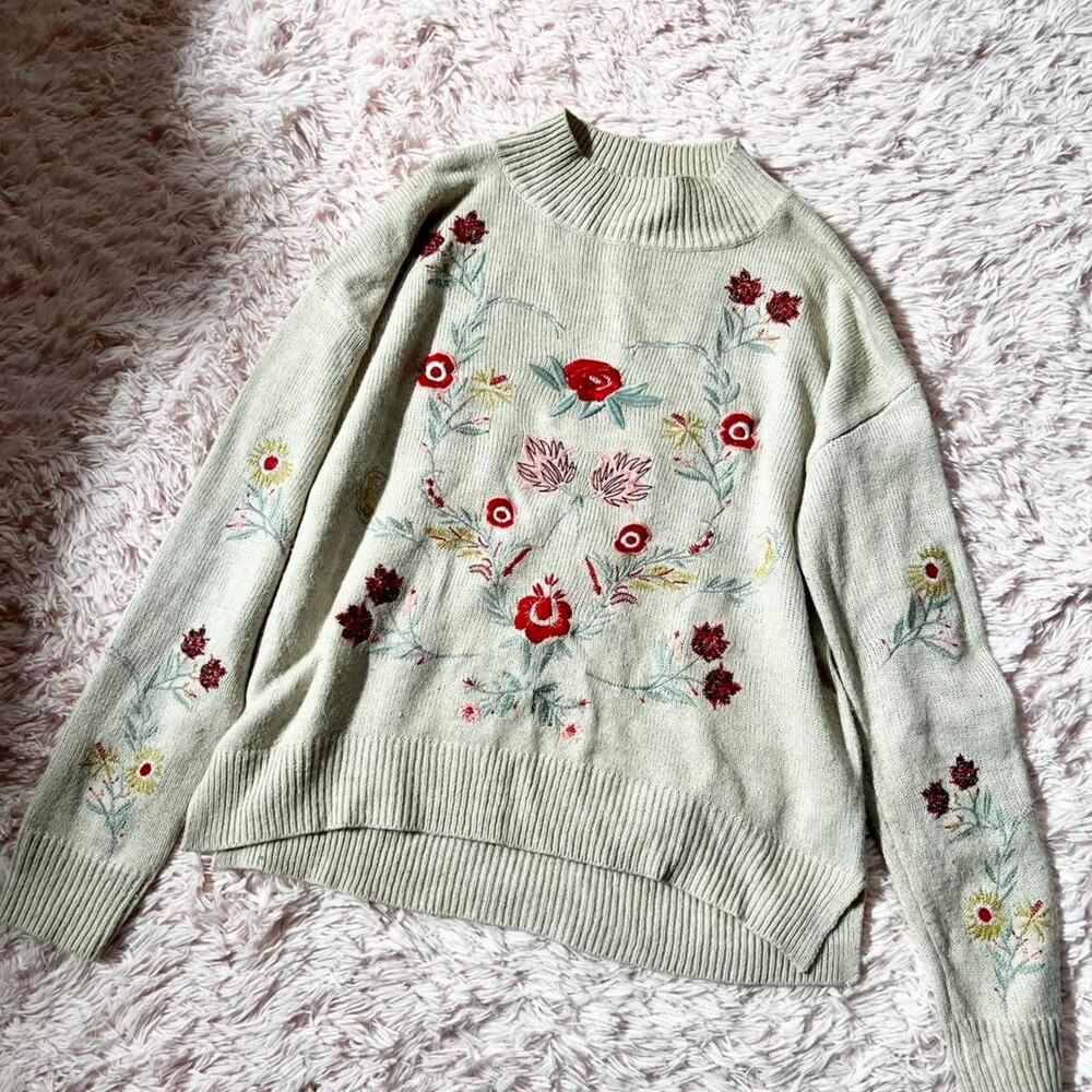Embroidered Floral Cottage Core Twee Feminine‎ Granola Earthy Artistic Sweater